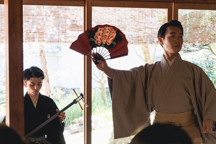 Japanese traditional dance, Nihon Buyo, being performed by Aigoro Hanayagi.