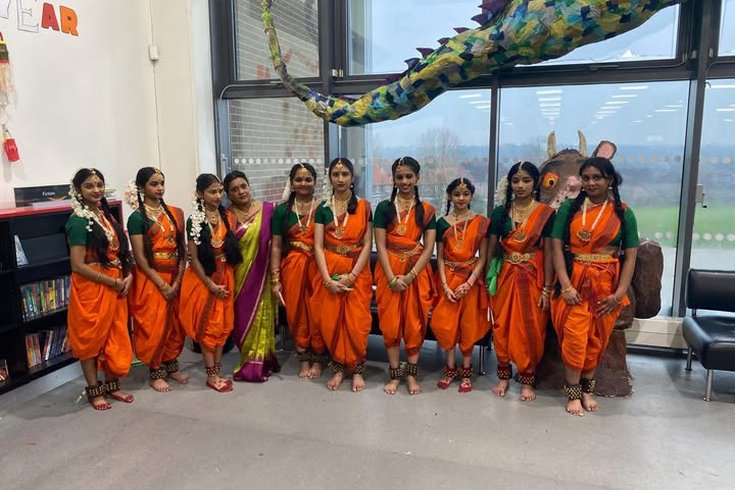 Tamil dancers