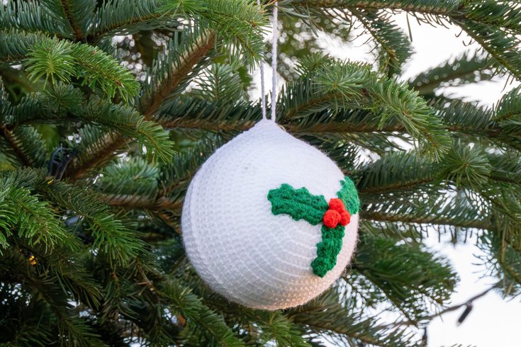 Knitted Christmas bauble