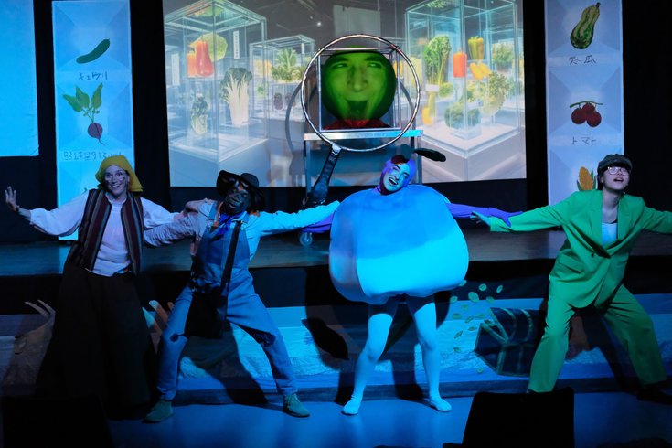 The cast of Princess & The Pea and the Enormous Turnip March 2025 (pic by Mark Drinkwater)