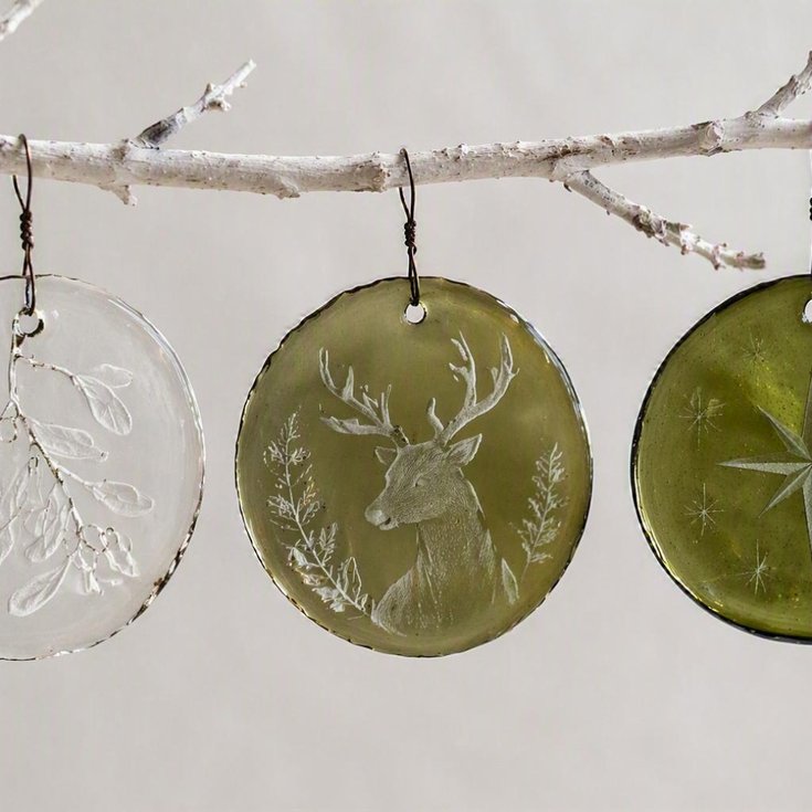 Glass cameo decoration