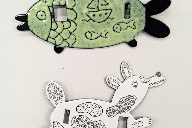 Enamel brooch